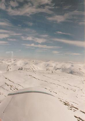 Über dem Gebirge